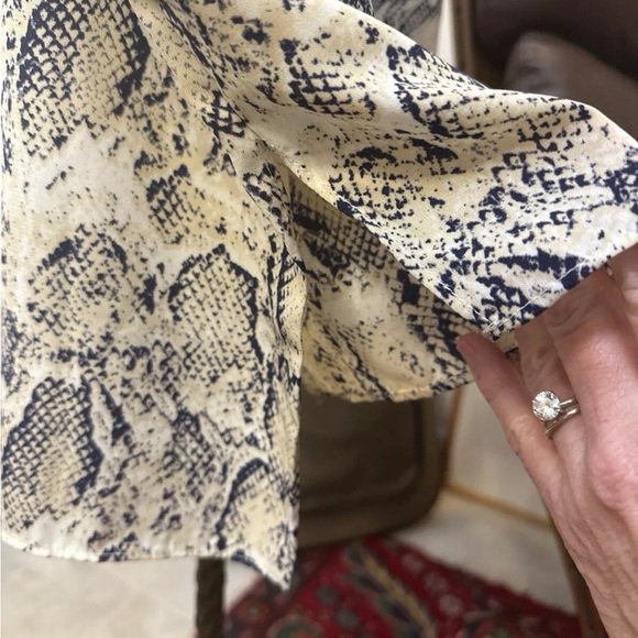 Mod Ref Snakeskin Print Adjustable Spaghetti Strap Camisole Blouse Size M - Picture 3 of 9